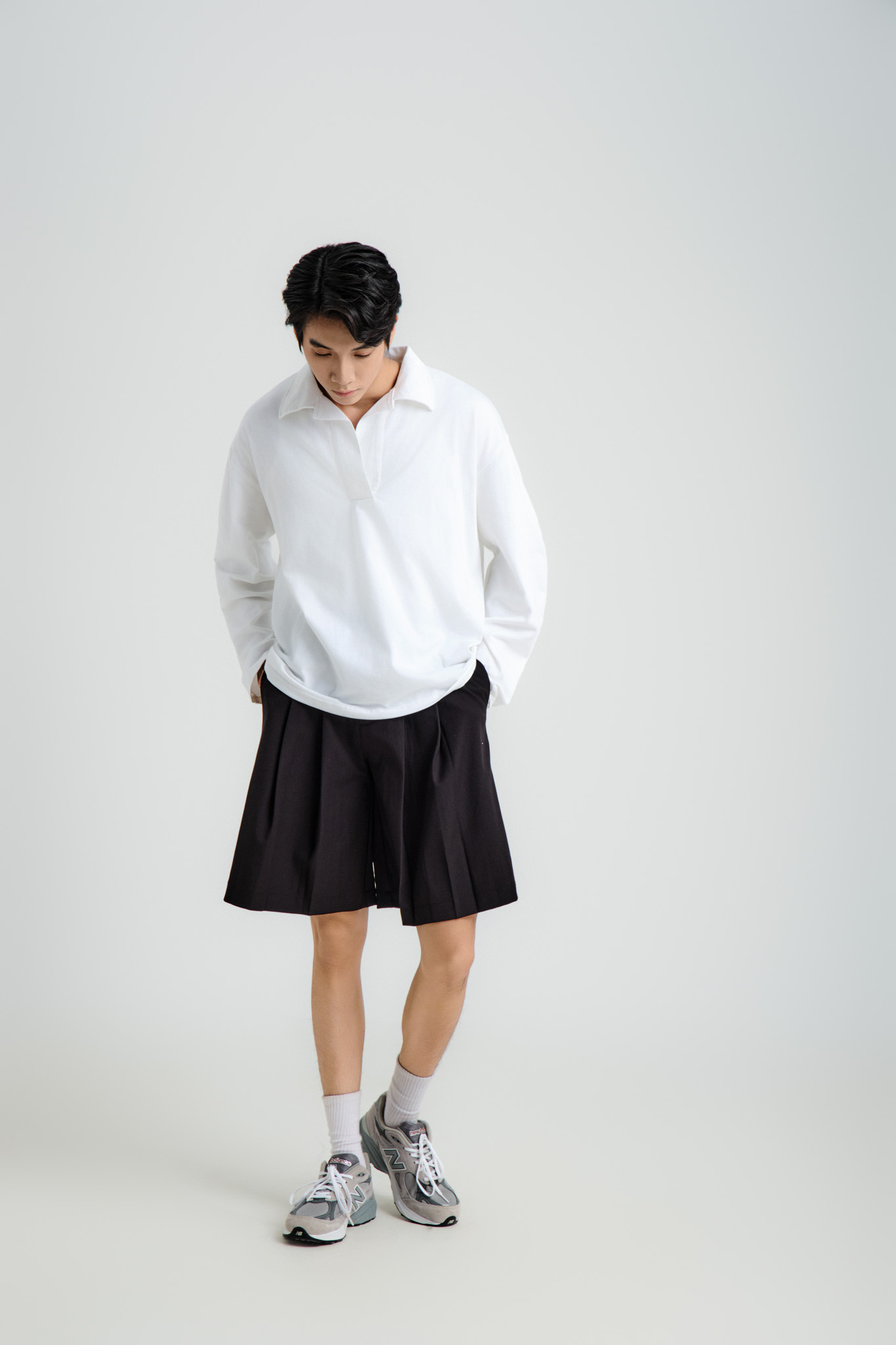 LONG-WIDE SLEEVE T-SHIRT - ảnh 3