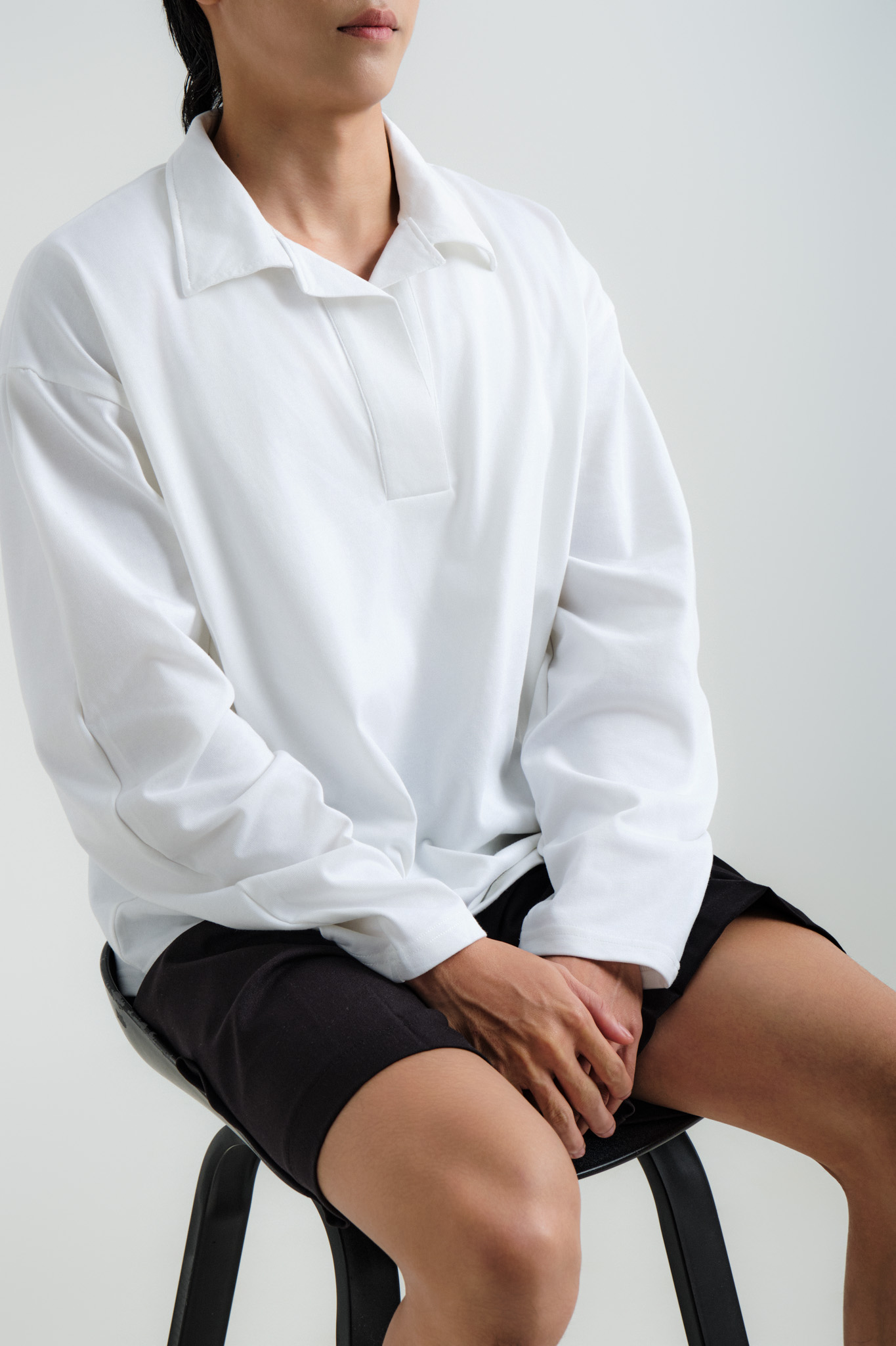 LONG-WIDE SLEEVE T-SHIRT