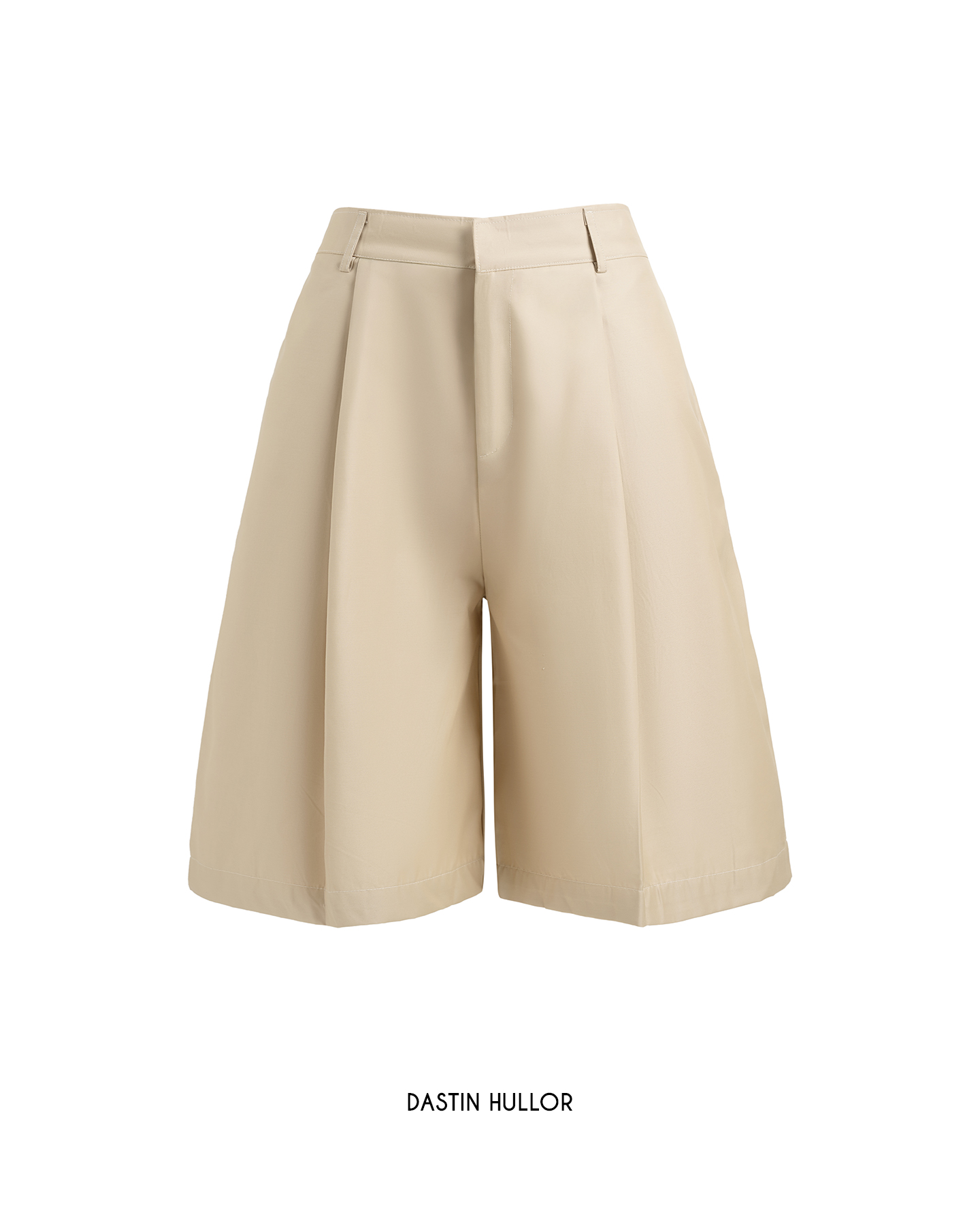 PLEATED WIDE SHORT